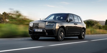 rolls-royce-cullinan-seriesi-ii-turkiyede-gorucuye-cikti.jpg