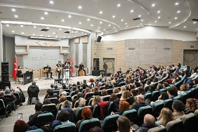 baris-manco-ve-cem-karaca-sarkilariyla-anildi.jpg