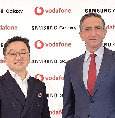 samsung-ve-vodafonedan-5-5gye-geciste-stratejik-is-birligi.jpg
