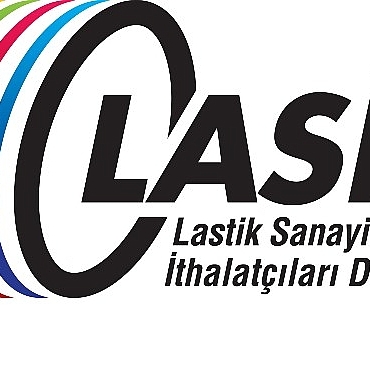 uzun-yolda-guvenli-trafik-icin-lastiklere-dikkat.jpg