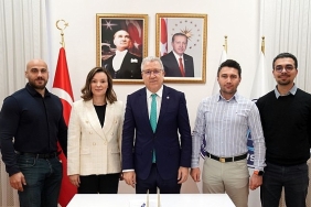 egeli-bilim-ekibi-kafein-iceren-sakizlarin-kan-plazma-konsantrasyonu-uzerindeki-etkilerini-arastiracak.jpg
