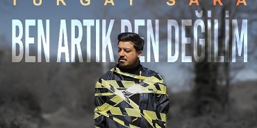 turgay-saka-hem-soyledi-hem-besteledi-hem-de-yonetti.jpg