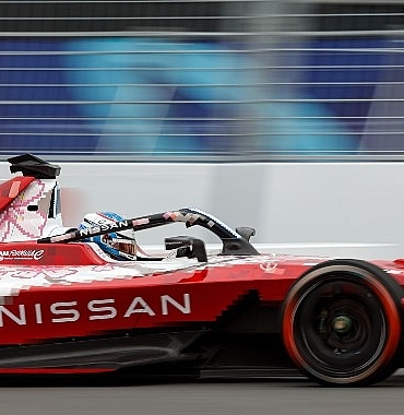 nissan-formula-e-takimi-ev-sahibi-oldugu-tokyo-yarisinda-zafer-kazandi.jpg