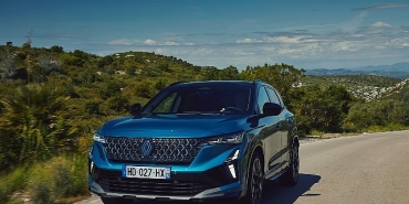 daha-iddiali-daha-guclu-yeni-renault-austral-turkiyede-satisa-sunuldu.jpg
