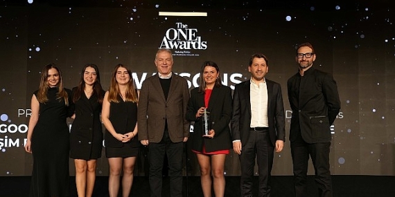 watsons-turkiye-ust-uste-5-kez-yilin-en-itibarli-markasi-secildi.jpg