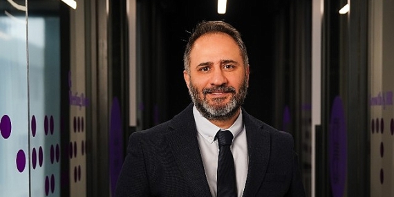 Sonbaharda iş yerlerinde de yaprak dökümü yaşanıyor