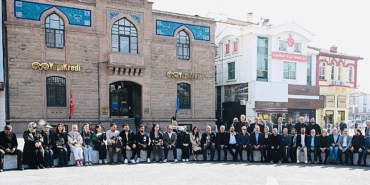 Başkan Altay Mevlana Caddesi’nde Yürütülen Çevre Düzenleme Çalışmasını İnceledi